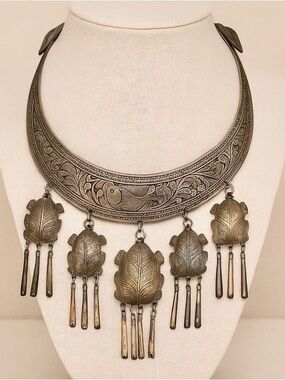 Vintage Hmong Thai Silver Frog Necklace Etched Bib w/ Charms 1970s Festival